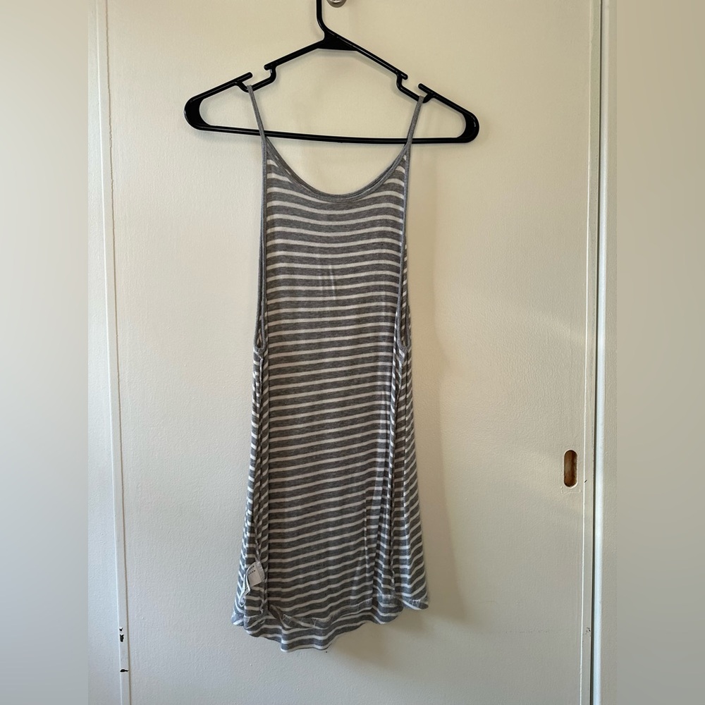 Women’s tank / swimsuit cover-up